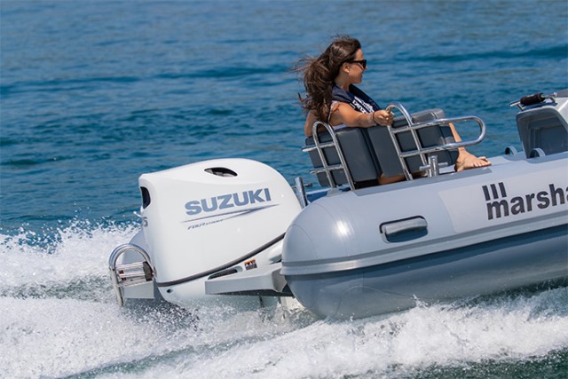 suzuki marine outboard at sea